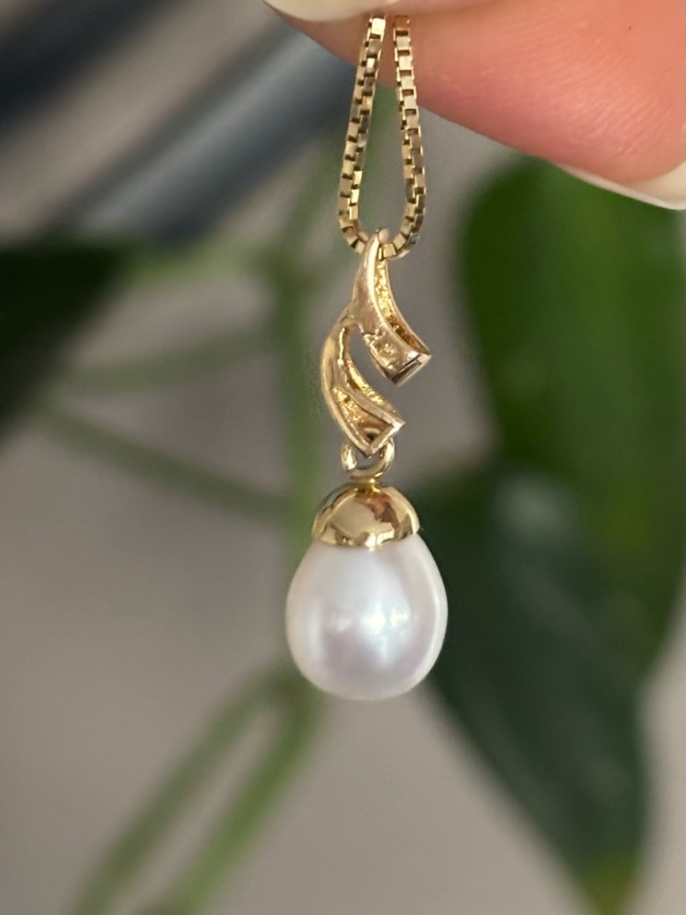 14k Gold Pearl Drop Pendant - Picture 3 of 3